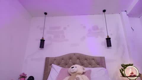 Snapshot of annienasty chatting on 03-07-25, 04:11 Annie online show from 03-07-25, 04:11