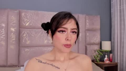 Snapshot of annienasty chatting on 10-11-25, 11:31 Annie online show from 10-11-25, 11:31