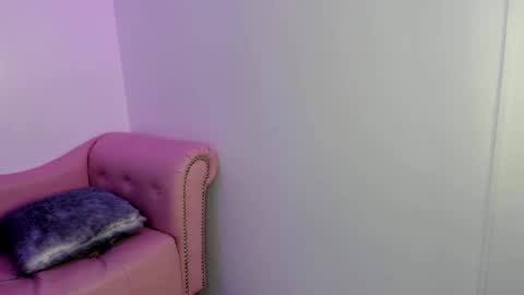 Snapshot of anniie_evans1 chatting on 01-27-25, 07:56 Annie Evans online show from 01-27-25, 07:56