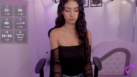 Snapshot of anniie_evans1 chatting on 09-29-25, 03:06 Annie Evans online show from 09-29-25, 03:06