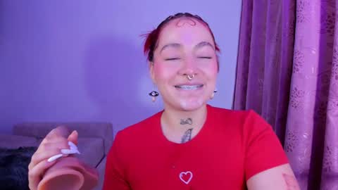 Snapshot of annika_03 chatting on 09-30-25, 01:32 Gise. online show from 09-30-25, 01:32