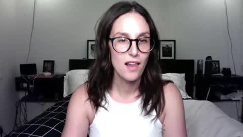 Ann online show from 01-16-26, 03:43