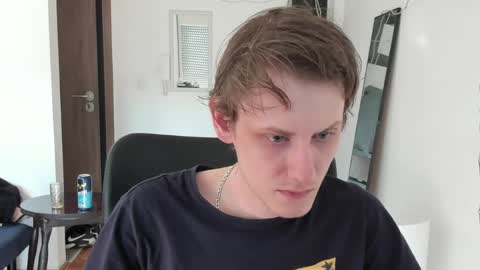    online show from 04-09-26, 07:03