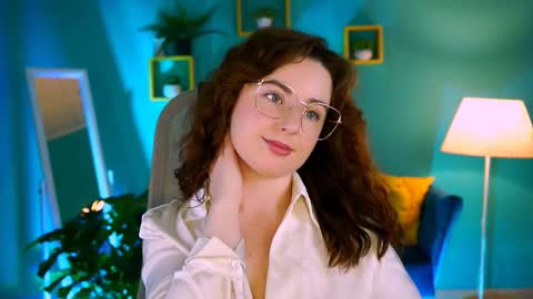 Snapshot of annterry chatting on 11-22-25, 12:37 Ann Terry 3 online show from 11-22-25, 12:37