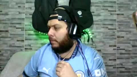 Snapshot of annubixxx69 chatting on 02-12-26, 02:06 lion kennedy independent model moderator online show from 02-12-26, 02:06