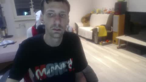 LoyalDog online show from 05-01-26, 06:34