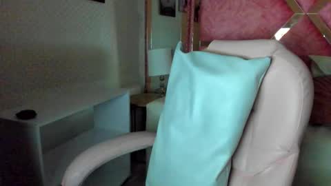 Anny bridge online show from 11-06-25, 09:26