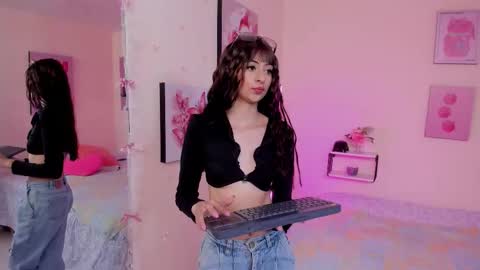 Snapshot of anny_cotton chatting on 03-11-26, 07:31 Anny cotton online show from 03-11-26, 07:31