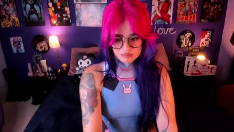 Snapshot of anny_cross chatting on 10-08-25, 12:52 Paty online show from 10-08-25, 12:52