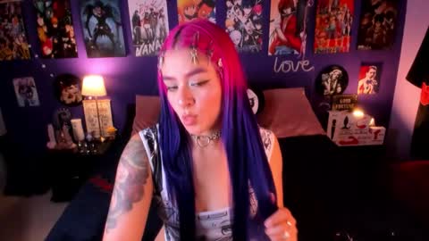 Snapshot of anny_cross chatting on 10-15-25, 11:49 Paty online show from 10-15-25, 11:49