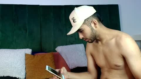 ANNY  DAREN online show from 05-20-26, 08:04
