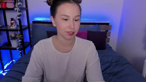 Snapshot of anny_limis chatting on 12-31-24, 08:04 Anna online show from 12-31-24, 08:04