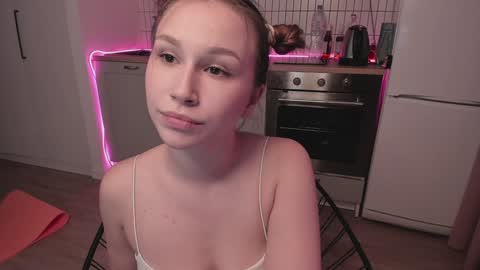Snapshot of anny_limis chatting on 02-06-25, 09:43 Anna online show from 02-06-25, 09:43