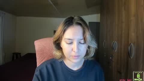 Issabela online show from 07-25-26, 02:58