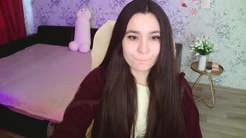 Annie online show from 01-25-25, 07:49