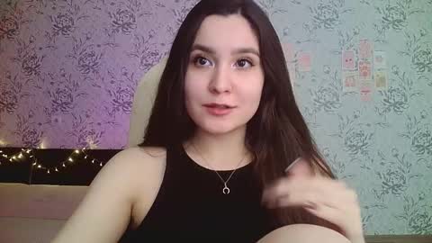 Annie online show from 09-25-25, 02:48