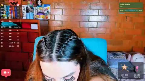 Snapshot of annycolin chatting on 10-25-25, 04:42 Anny IG online show from 10-25-25, 04:42