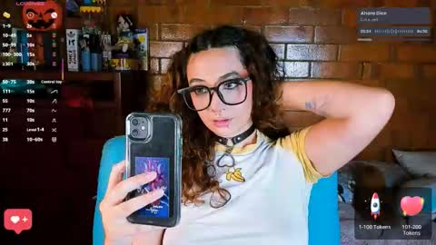 Snapshot of annycolin chatting on 10-29-25, 02:47 Anny IG online show from 10-29-25, 02:47