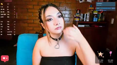 Snapshot of annycolin chatting on 11-25-25, 03:28 Anny IG online show from 11-25-25, 03:28