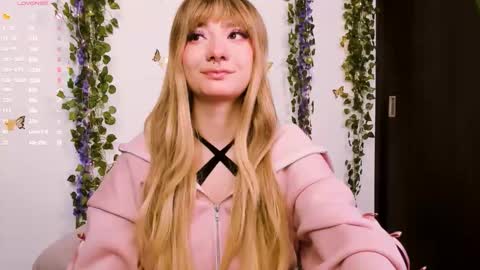 Snapshot of annycolin chatting on 02-07-26, 04:16 Anny IG online show from 02-07-26, 04:16