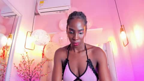 Snapshot of annyfiore chatting on 01-26-25, 07:32 Anny online show from 01-26-25, 07:32