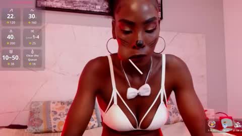 Snapshot of annyfiore chatting on 10-26-25, 01:55 Anny online show from 10-26-25, 01:55