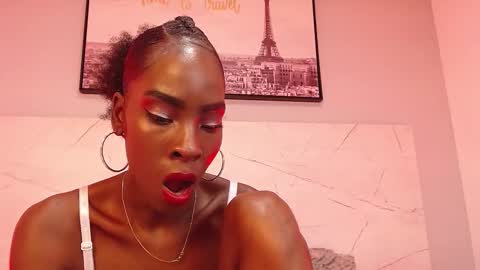 Snapshot of annyfiore chatting on 12-14-25, 03:45 Anny online show from 12-14-25, 03:45