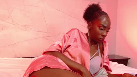 Snapshot of annyfiore chatting on 02-08-26, 01:36 Anny online show from 02-08-26, 01:36