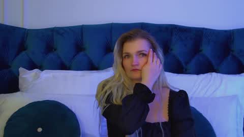 annyraii online show from 02-26-26, 06:18