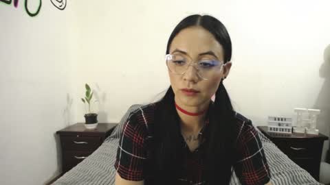Snapshot of annyroberts_89 chatting on 01-24-25, 11:23 Anny online show from 01-24-25, 11:23