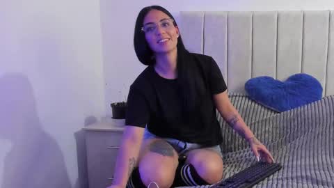 Snapshot of annyroberts_89 chatting on 02-06-26, 11:08 Anny online show from 02-06-26, 11:08