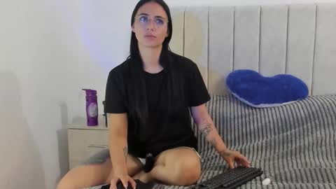 Snapshot of annyroberts_89 chatting on 03-02-26, 10:16 Anny online show from 03-02-26, 10:16