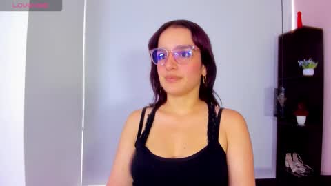 Snapshot of annyrosee chatting on 01-05-26, 08:12 Anny online show from 01-05-26, 08:12