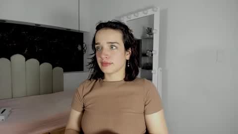 Snapshot of annyrosee chatting on 02-09-26, 08:24 Anny online show from 02-09-26, 08:24