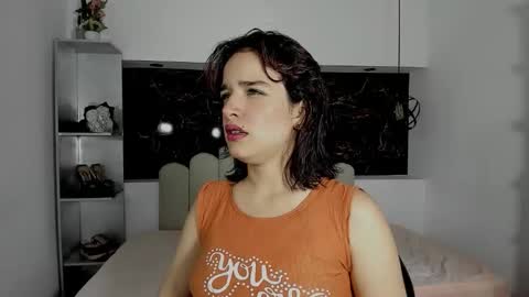 Snapshot of annyrosee chatting on 02-10-26, 08:24 Anny online show from 02-10-26, 08:24