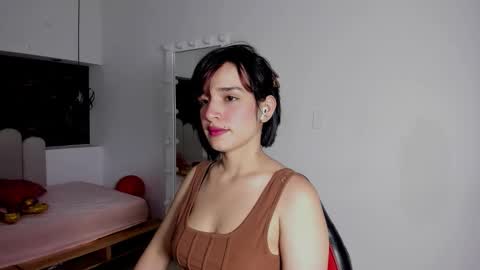 Snapshot of annyrosee chatting on 02-19-26, 07:54 Anny online show from 02-19-26, 07:54