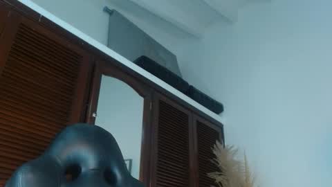 Snapshot of annyrusso chatting on 03-10-26, 10:48 annyrusso online show from 03-10-26, 10:48