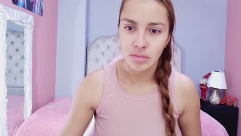 Snapshot of annyxhot chatting on 02-04-25, 11:38 AnnyXhot online show from 02-04-25, 11:38