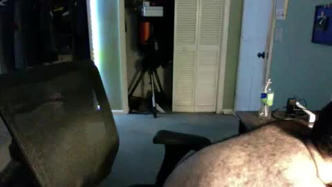 Snapshot of anonman12 chatting on 10-19-25, 05:08 anonman12 online show from 10-19-25, 05:08