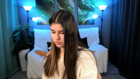 Snapshot of anoradark chatting on 09-29-25, 07:19 Anora online show from 09-29-25, 07:19