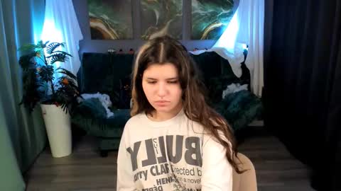 Snapshot of anoradark chatting on 11-08-25, 01:44 Anora online show from 11-08-25, 01:44