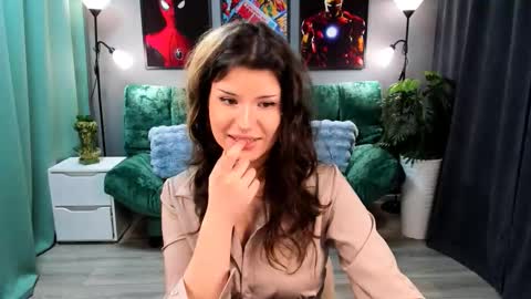 Snapshot of anoradark chatting on 11-29-25, 01:36 Anora online show from 11-29-25, 01:36