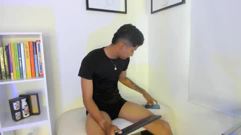 Snapshot of anozly chatting on 03-10-26, 02:55 anozly online show from 03-10-26, 02:55