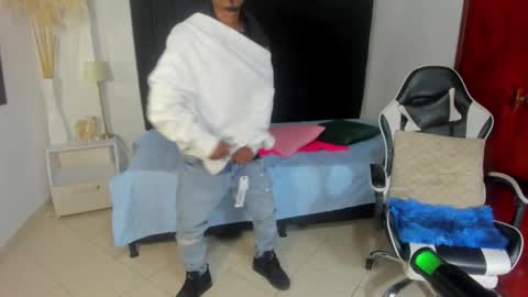       online show from 02-07-26, 01:20