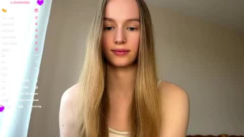 Snapshot of antionettepulgarin chatting on 05-16-26, 03:11 Viktoria online show from 05-16-26, 03:11