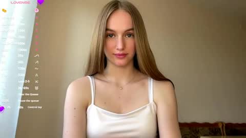 Snapshot of antionettepulgarin chatting on 05-21-26, 03:08 Viktoria online show from 05-21-26, 03:08