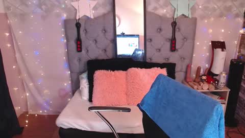 antolyh_c online show from 12-15-25, 01:04