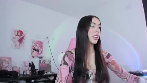 Snapshot of antonella_28_ chatting on 11-23-25, 08:52 Antonella online show from 11-23-25, 08:52