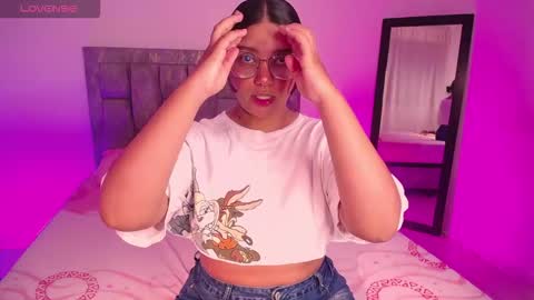 Snapshot of antonella_hot_x chatting on 11-01-25, 09:17 Antonella online show from 11-01-25, 09:17