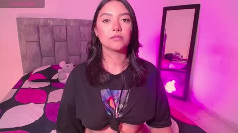 Snapshot of antonella_hot_x chatting on 01-11-26, 09:42 Antonella online show from 01-11-26, 09:42